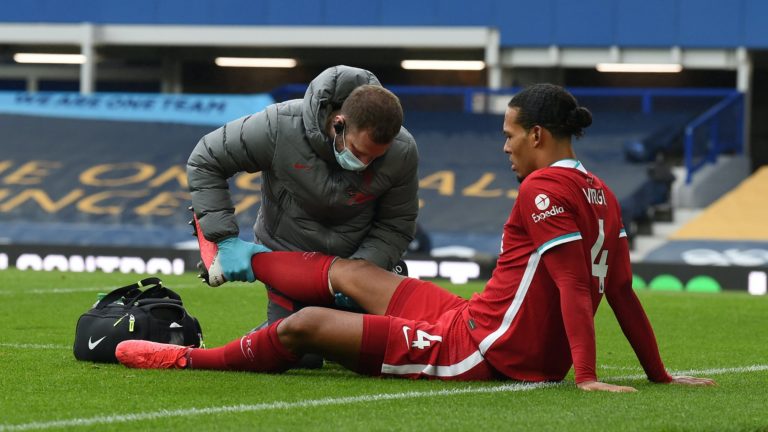 https___www.si.com_.image_MTc2MjA4NDkwOTkyMjQ4NzEx_virgil-van-dijk-injury-liverpool