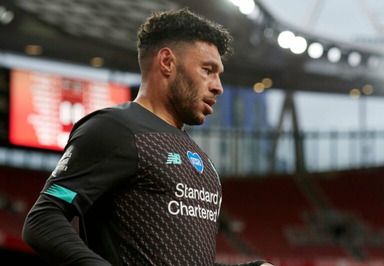 LONDON, ENGLAND - JULY 15: (THE SUN OUT, THE SUN ON SUNDAY OUT) Alex Oxlade-Chamberlain of Liverpool during the Premier League match between Arsenal FC and Liverpool FC at Emirates Stadium on July 15, 2020 in London, United Kingdom.