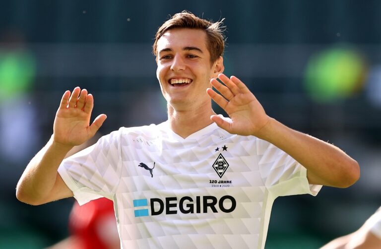 fc-oberneuland-v-borussia-monchengladbach-dfb-cup-first-round