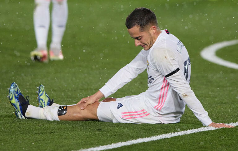 Real Madrid v FC Barcelona - La Liga Santander