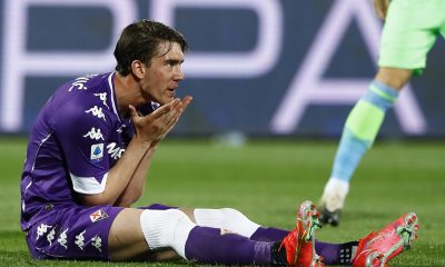 FLORENCE, ITALY - MAY 08: (BILD ZEITUNG OUT) Dusan Vlahovic of ACF Fiorentina gestures during the Serie A match between ACF Fiorentina and SS Lazio at Stadio Artemio Franchi on May 8, 2021 in Florence, Italy.