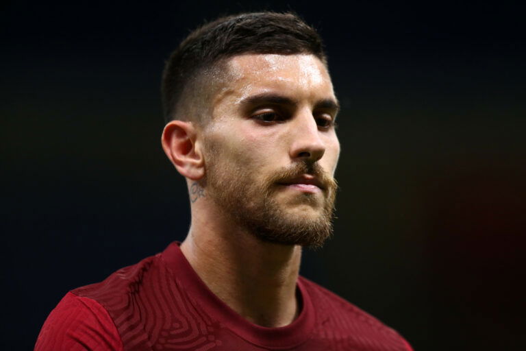 STADIO GIUSEPPE MEAZZA, MILANO, ITALY - 2021/05/12: Lorenzo Pellegrini of As Roma looks on during the Serie A match between Fc Internazionale and As Roma. Fc internazionale wins 3-1 over As Roma.