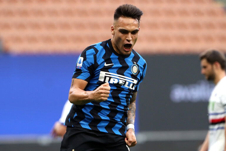 MILAN, ITALY - MAY 08: Lautaro Martinez of FC Internazionale celebrates after scoring their team's fifth goal during the Serie A match between FC Internazionale and UC Sampdoria at Stadio Giuseppe Meazza on May 08, 2021 in Milan, Italy.