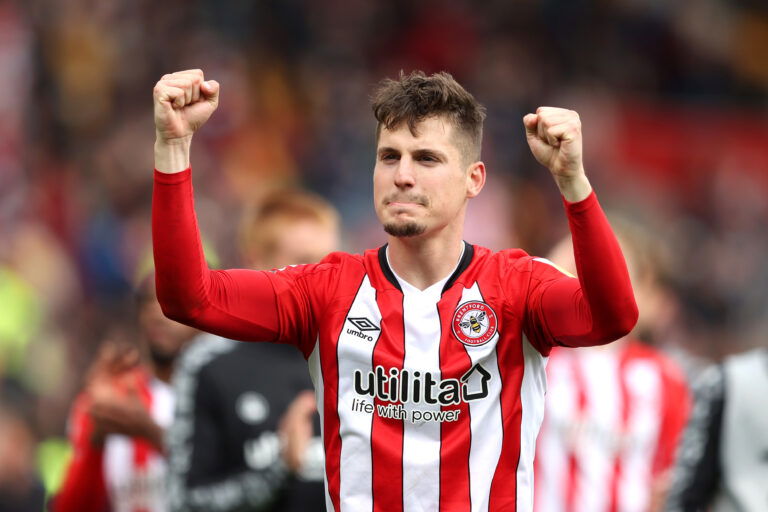 BRENTFORD, ENGLAND - MAY 22: Sergi Canos of Brentford celebrates after victory in the Sky Bet Championship Play-off Semi Final 2nd Leg match between Brentford and AFC Bournemouth at Brentford Community Stadium on May 22, 2021 in Brentford, England.