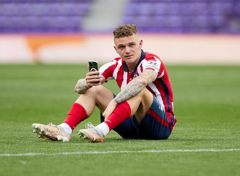 VALLADOLID, SPAIN - MAY 22: Kieran Trippier of Atletico de Madrid celebrates winning the La Liga Santander title after victory in the La Liga Santander match between Real Valladolid CF and Atletico de Madrid at Estadio Municipal Jose Zorrilla on May 22, 2021 in Valladolid, Spain.