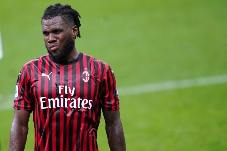 STADIO GIUSEPPE MEAZZA, MILANO, ITALY - 2020/07/24: Franck Kessie of Ac Milan during the Serie A match between Ac Milan and Atalanta Bergamasca Calcio. The match end in a tie 1-1. (Photo by Marco Canoniero/LightRocket via Getty Images)