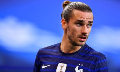 PARIS, FRANCE - NOVEMBER 11: Antoine Griezmann of France looks on during the international friendly match between France and Finland at Stade de France on November 11, 2020 in Paris, France. (Photo by Aurelien Meunier/Getty Images)