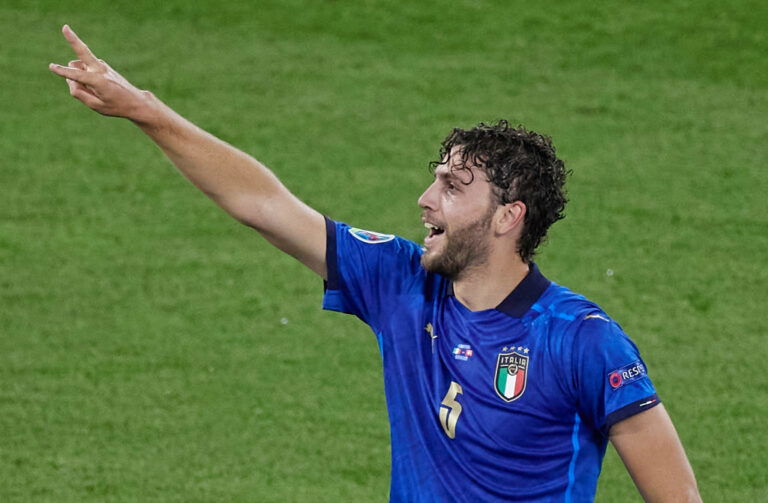 ROME, ITALY - JUNE 16: Manuel Locatelli of Italy celebrates after scoring his team's first goal during the UEFA Euro 2020 Championship Group A match between Italy and Switzerland at Olimpico Stadium on June 16, 2021 in Rome, Italy. (Photo by Emmanuele Ciancaglini/Quality Sport Images/Getty Images)
