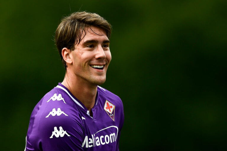 CAMPO SPORTIVO CARLO BENATTI, MOENA, TRENTO, ITALY - 2021/07/25: Dusan Vlahovic of ACF Fiorentina smiles during the pre-season friendly football match between ACF Fiorentina and Polisportiva C4 Foligno. ACF Fiorentina won 11-0 over Polisportiva C4 Foligno. (Photo by Nicolò Campo/LightRocket via Getty Images)