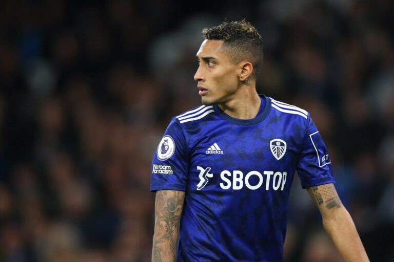MANCHESTER, ENGLAND - DECEMBER 14: Raphinha of Leeds United during the Premier League match between Manchester City and Leeds United at Etihad Stadium on December 14, 2021 in Manchester, England. (Photo by Robbie Jay Barratt - AMA/Getty Images)
