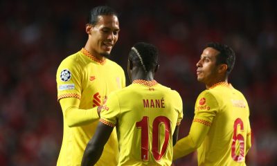LISBON, PORTUGAL - APRIL 05: Sadio Mane of Liverpool celebrates scoring a goal to make the score 0-2 with team-mates Virgil van Dijk and Thiago Alcantara during the UEFA Champions League Quarter Final Leg One match between SL Benfica and Liverpool FC at Estadio da Luz on April 5, 2022 in Lisbon, Portugal. (Photo by Chris Brunskill/Fantasista/Getty Images)