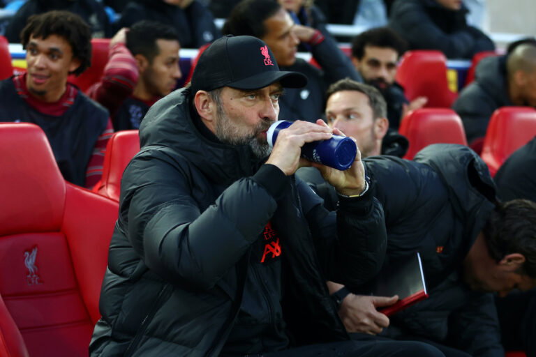 LIVERPOOL, ENGLAND - APRIL 13: Liverpool Manager, Jurgen Klopp hydrates ahead of the UEFA Champions League Quarter Final Leg Two match between Liverpool FC and SL Benfica at Anfield on April 13, 2022 in Liverpool, England. (Photo by Clive Brunskill/Getty Images)