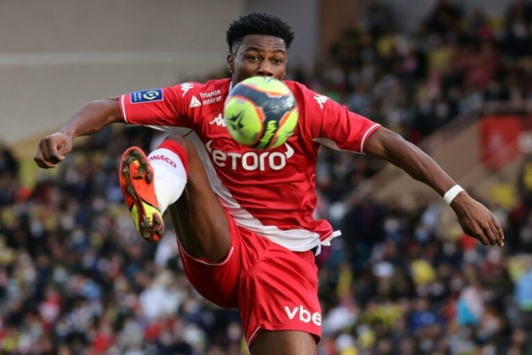 Monaco's French midfielder Aurelien Tchouameni controls the ball during the French L1 football match between AS Monaco and FC Metz at the Louis II stadium in Monaco, on December 5, 2021. (Photo by Valery HACHE / AFP) (Photo by VALERY HACHE/AFP via Getty Images)
