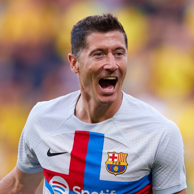 Liverpool - Robert Lewandowski and Son Heung-Min