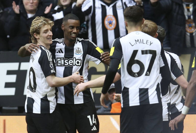 Newcastle 4 Forest 3