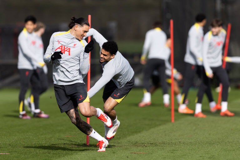 Football - UEFA Champions League - Round of 16 1st Leg - Paris Saint-Germain v Liverpool FC - MD-1