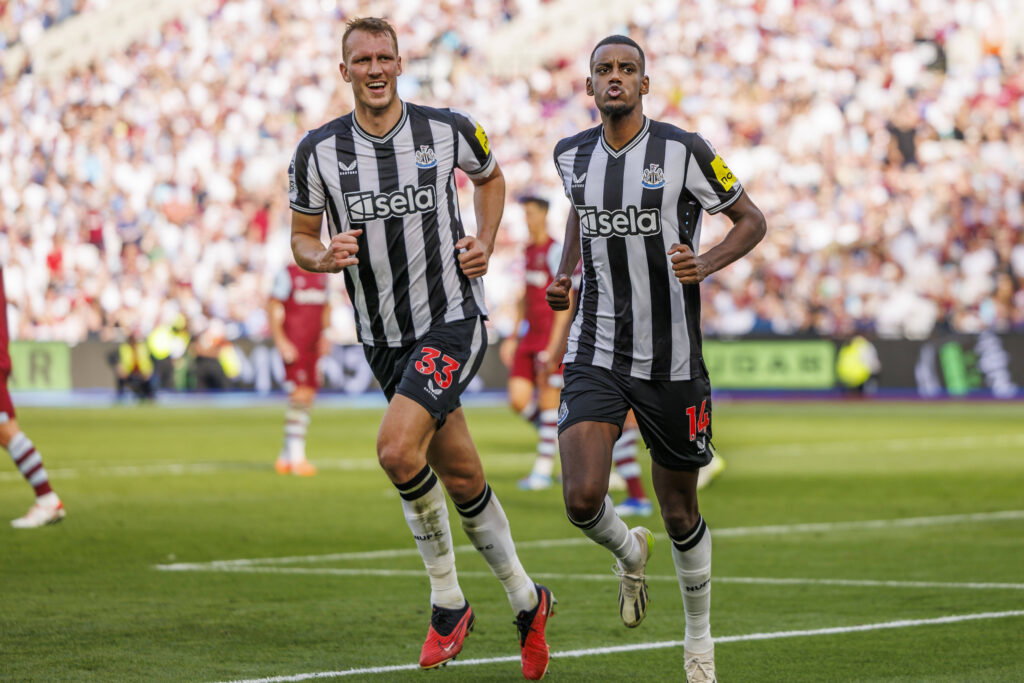 Dan Burn respected Alexander Isak's decision to leave the club (Credits: Imago Images)