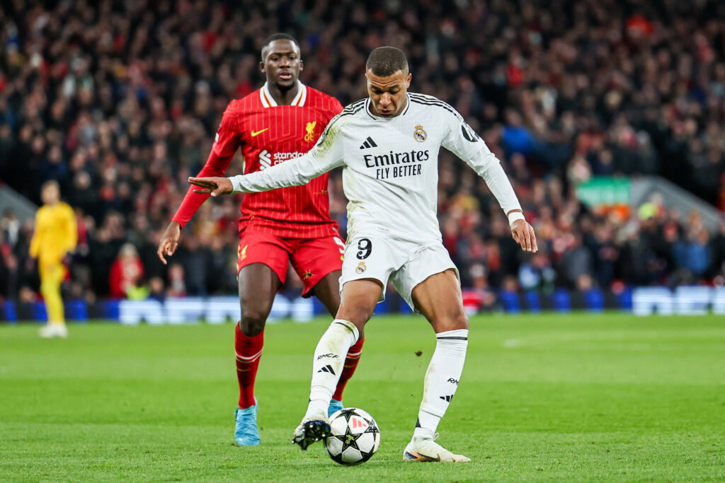 Kylian Mbappé has reportedly been calling Ibrahima Konaté in a bid to convince the defender to join Real Madrid (Credits: Imago Images)