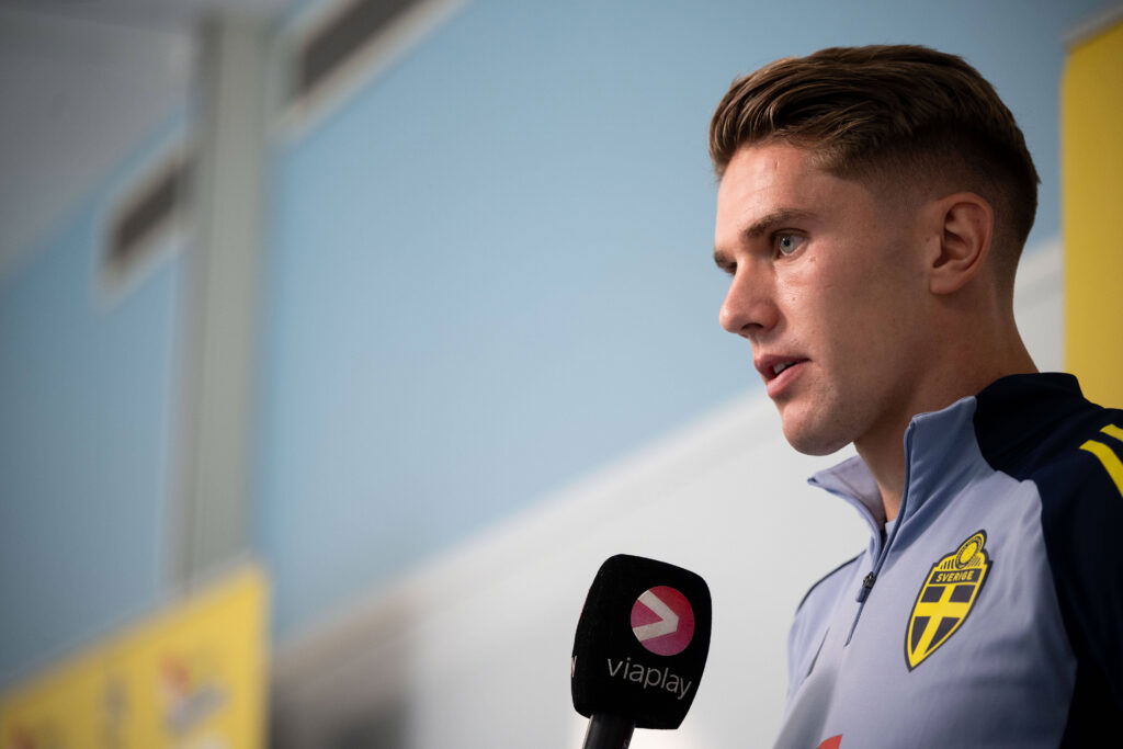 Victor Gyökeres congratulated Alexander Isak on his Liverpool transfer (Credits: Imago Images)