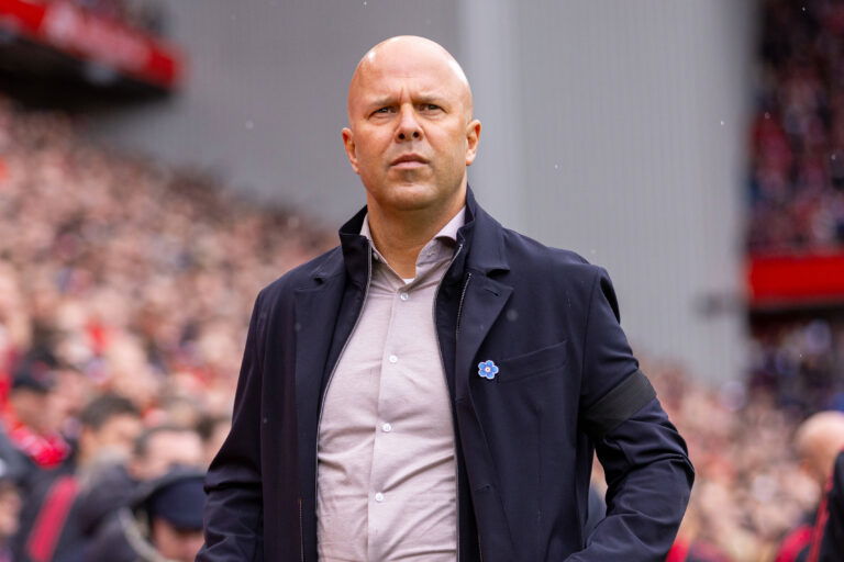 Liverpool manager Arne Slot praises the Reds' mentality against Everton (Credits: Imago Images)