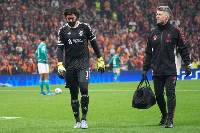 Alisson Becker injury